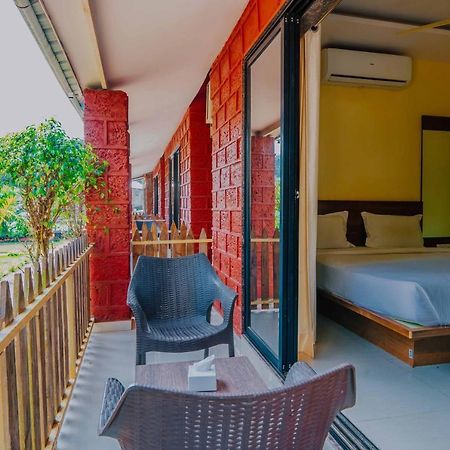 The Oak Woods Hotel Mahābaleshwar Eksteriør billede