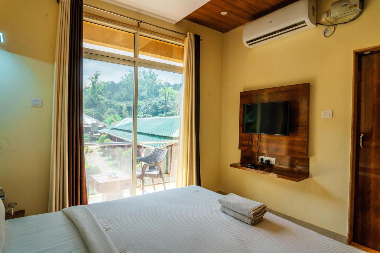 The Oak Woods Hotel Mahābaleshwar Eksteriør billede