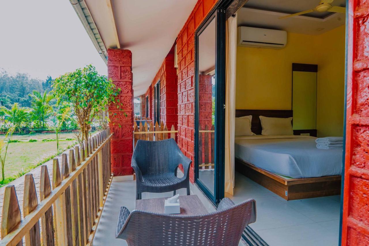 The Oak Woods Hotel Mahābaleshwar Eksteriør billede